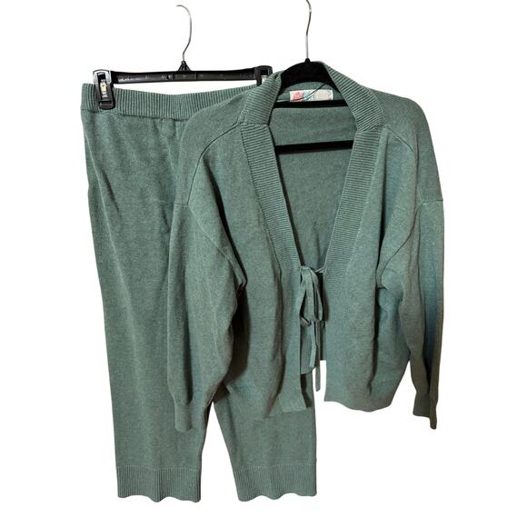 Free People Solar Cardigan & Pants Set - Pine Heater. Top medium bottom small - Picture 5 of 7